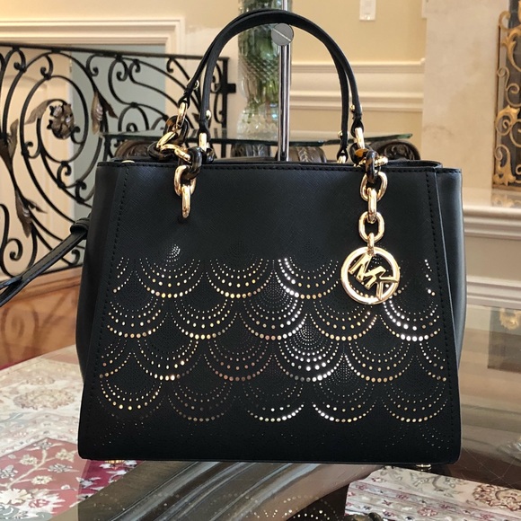 NWT Michael Kors Sofia perforated handbag&wallet - Picture 8 of 8